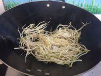 豆芽炒韭菜的做法步骤5