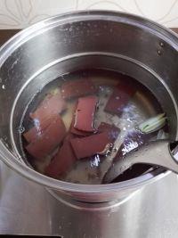 鸭血粉丝汤的做法步骤4