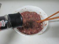 香煎牛肉馅饼的做法步骤2