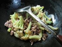 韭菜鸡胗炒花菜的做法步骤4