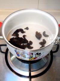 豆浆皮味增汤的做法步骤4